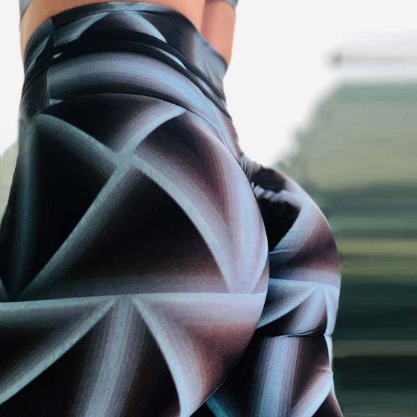 Elastīgi sieviešu legingi ar ģeometriskām formām