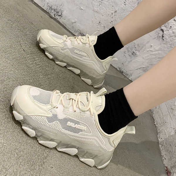 Jauns sieviešu moderno kedu modelis