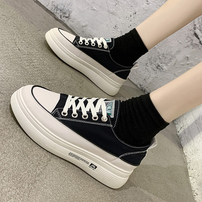 Sieviešu ikdienas kedas ar augstu un plakanu zoli