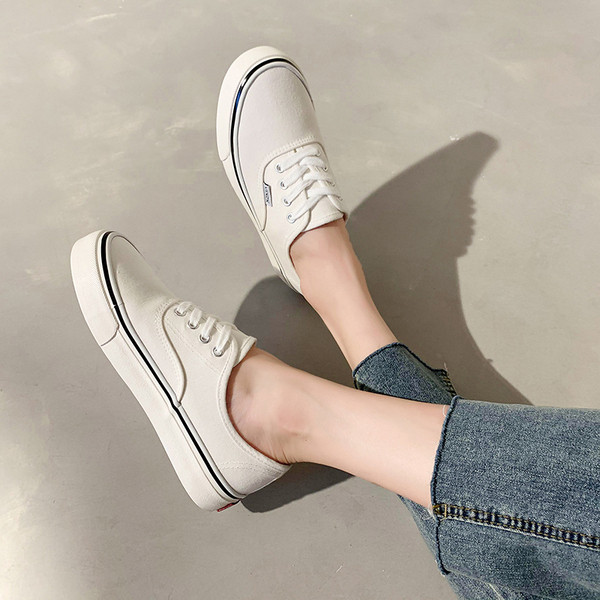 Női alkalmi tornacipő lapos talppal