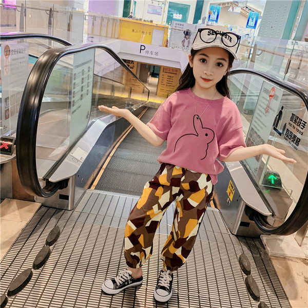 Mūsdienīgs bērnu komplekts meitenēm ar īsām piedurknēm