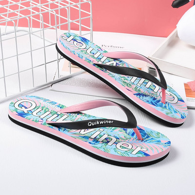 Sieviešu pludmales čības ar uzrakstu uz zoles