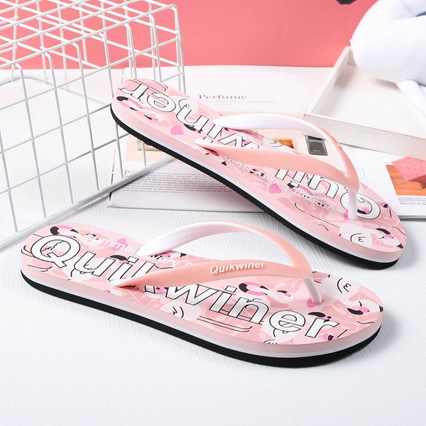 Sieviešu pludmales čības ar uzrakstu uz zoles