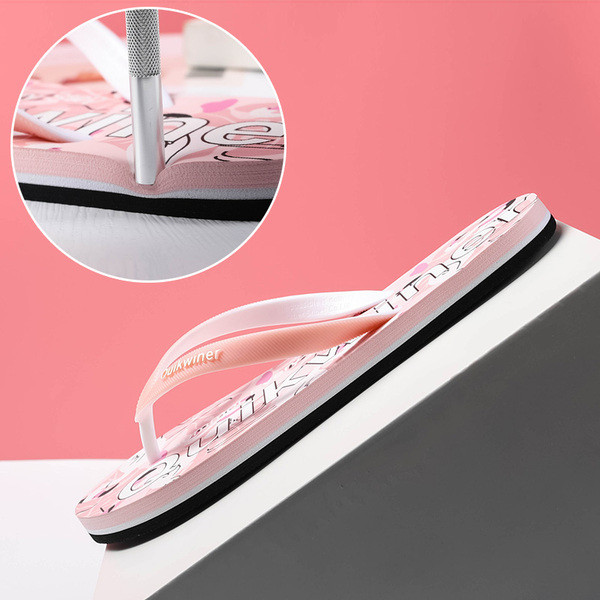 Sieviešu pludmales čības ar uzrakstu uz zoles