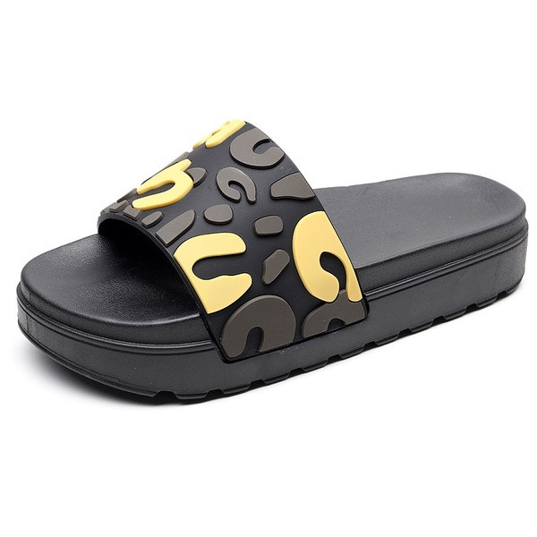 Naiste vabaaja sussid kõrge talla ja värviliste elementidega