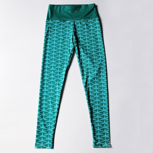 Zaļi elastīgi sieviešu legingi ar augstu vidukli