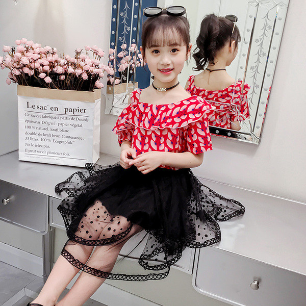 Moderns divdaļīgs bērnu komplekts ar svārkiem un blūzi