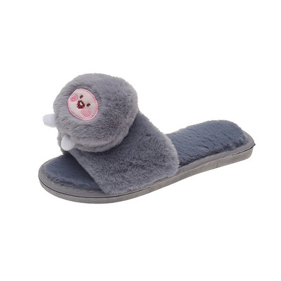 Női papucs lapos talppal, 3D díszítéssel