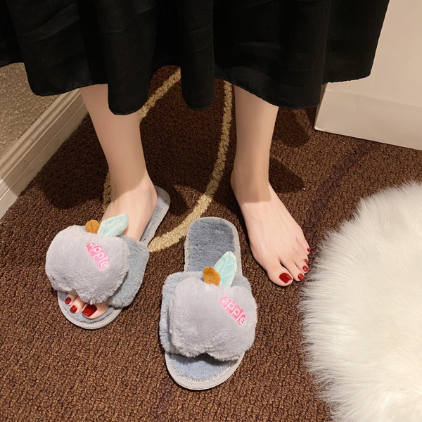 Dūnainas sieviešu čības ar 3D apdari ābola formā