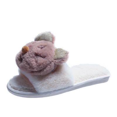 Házi készítésű pehelypapucs 3D díszítéssel