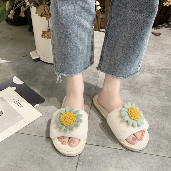 Dūnainas čības ar plakanu zoli un 3D rotājumu zieda formā