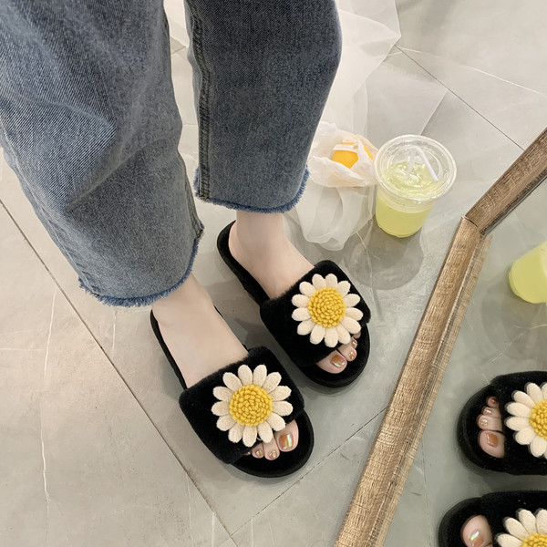 Dūnainas čības ar plakanu zoli un 3D rotājumu zieda formā