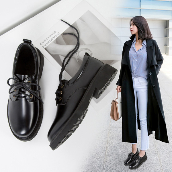 Modern női bőr fűzős cipő