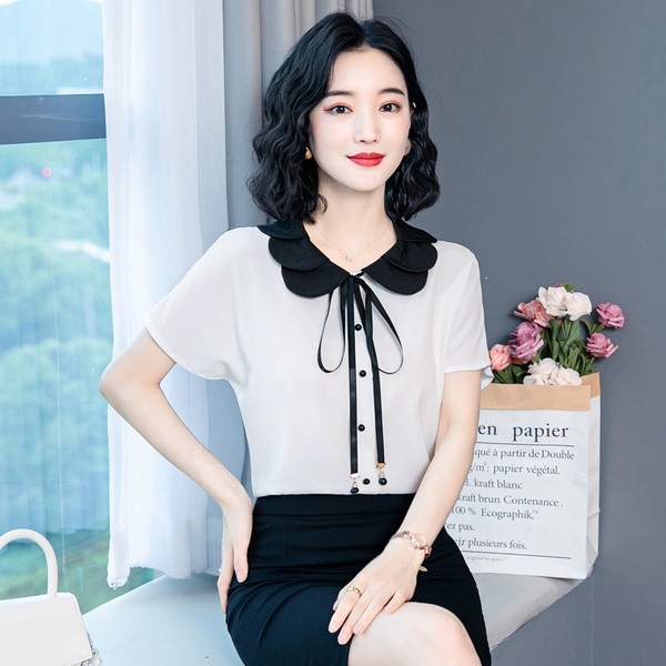 Naiste lipsude ja spitsikaelusega šifoonisärk