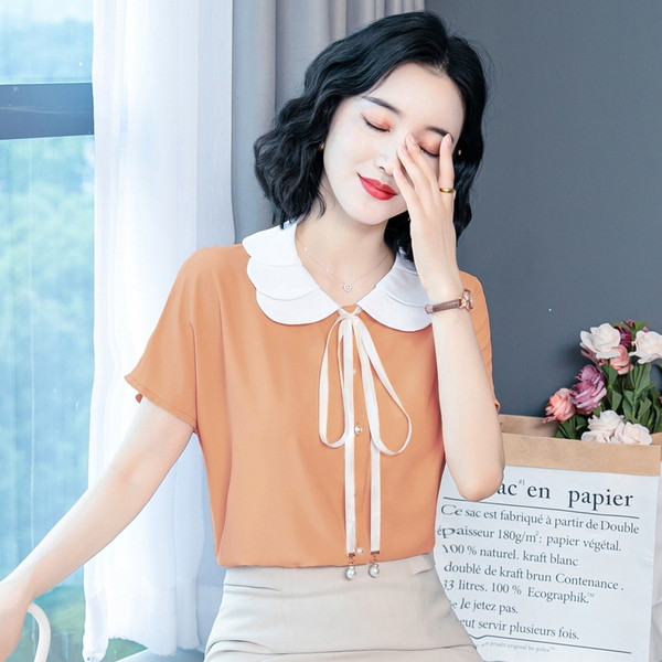 Naiste lipsude ja spitsikaelusega šifoonisärk