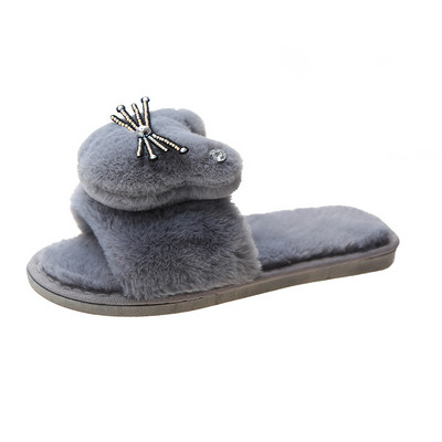 Jauns sieviešu čību modelis ar 3D apdari un akmentiņiem