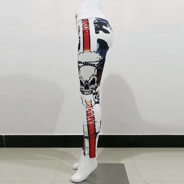 Sieviešu sporta legingi ar augstu vidukli un galvaskausu apdruku
