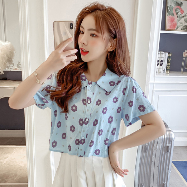 Ikdienas sieviešu krekls ar ziedu motīviem un īsām piedurknēm