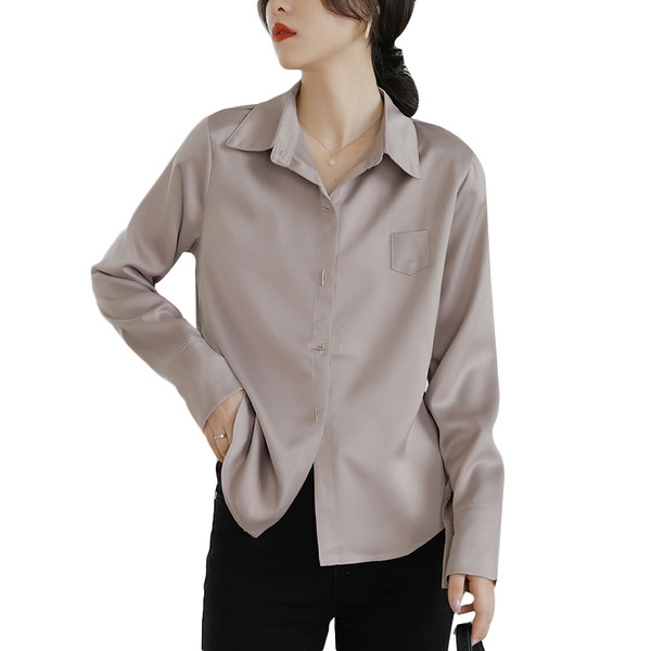 Alkalmi női ing zsebbel és hosszú ujjal