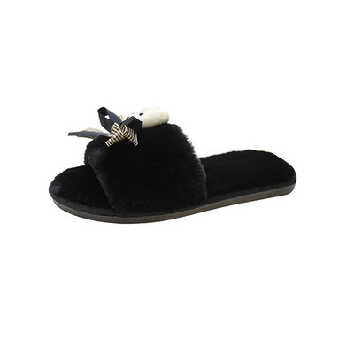 Házi készítésű női papucs szalaggal és macival