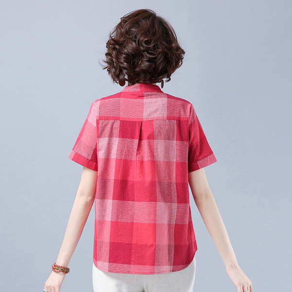 Sieviešu plats krekls ar zemu apkakli un pogām