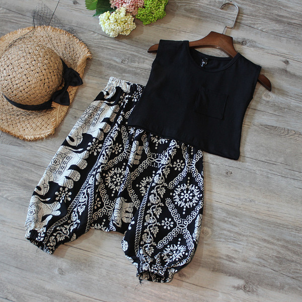 Mūsdienīgs bērnu komplekts no divām daļām ar biksēm un biksēm