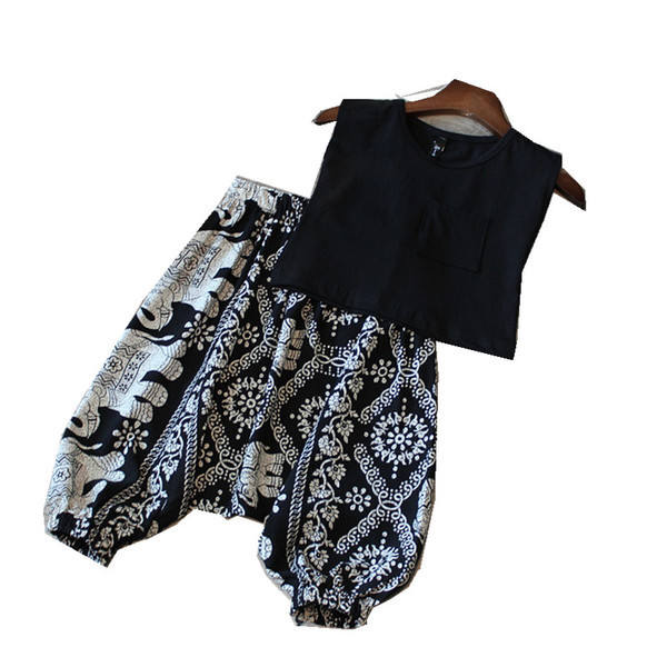 Mūsdienīgs bērnu komplekts no divām daļām ar biksēm un biksēm