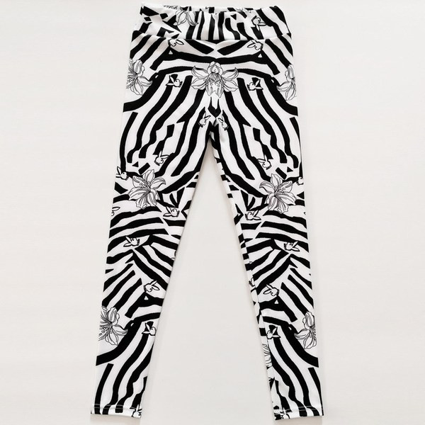 Fekete-fehér női sport leggings nyomtatással