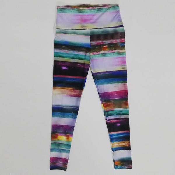 Légáteresztő anyagból készült magas derékú sportleggings