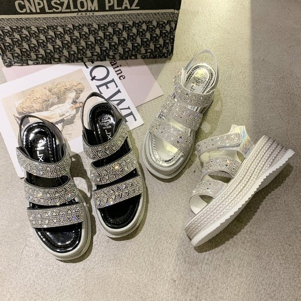 Moodsad naiste sandaalid 6 cm platvormi ja kividega