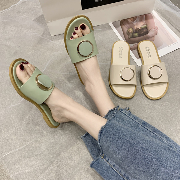 Lameda talla ja metallist kaunistusega vabaaja naiste sussid