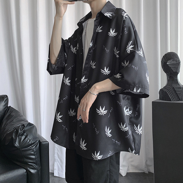 Széles férfi ing klasszikus gallérral és 3/4-es ujjakkal