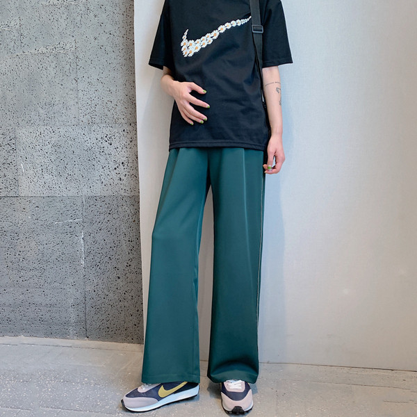 Alkalmi nadrág terhes nők számára széles modell szegéllyel