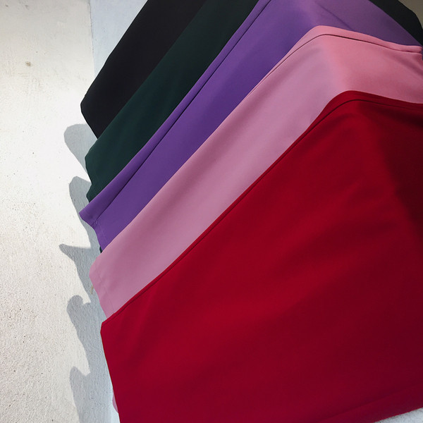 Alkalmi nadrág terhes nők számára széles modell szegéllyel