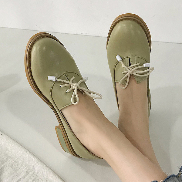 Sieviešu retro stila mokasīni ar mežģīnēm