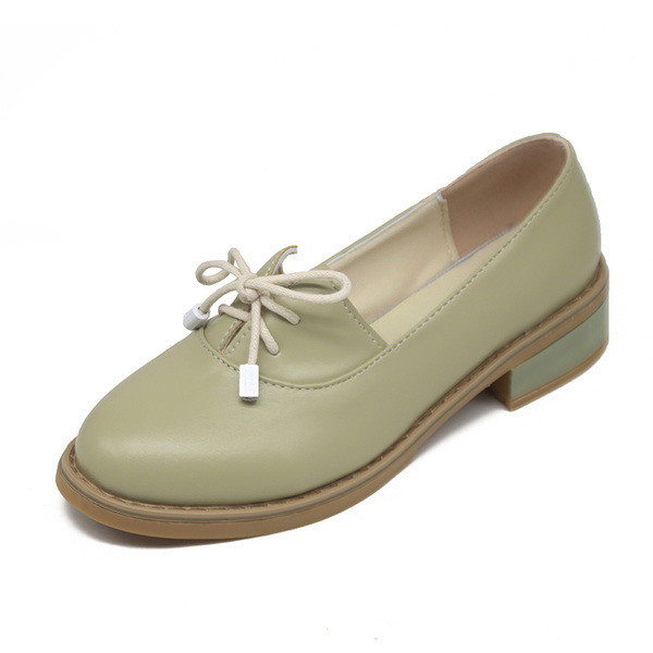 Sieviešu retro stila mokasīni ar mežģīnēm