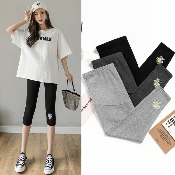 Kasdienis pleištas nėščiosioms su 3/4 ilgio ir siuvinėjimu