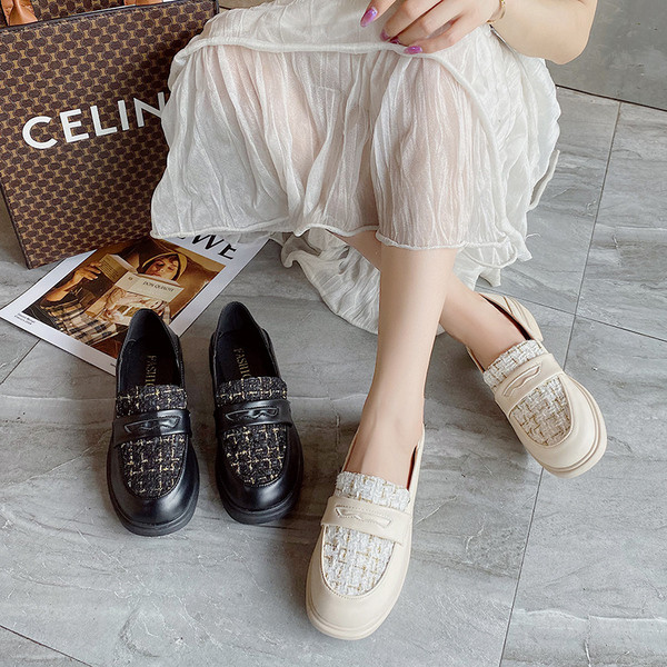 Alkalmi női mokaszinok eko bőrből, puha talppal