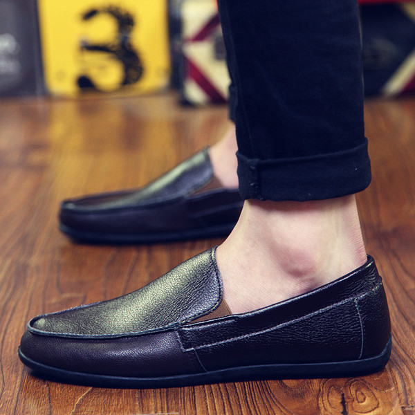 Vīriešu ādas mokasīni - tīrs modelis