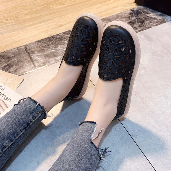 Légáteresztő női mokaszin puha talppal