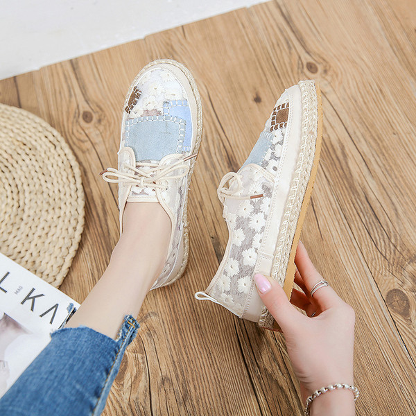 Ikdienas sieviešu mokasīni ar mežģīnēm un mežģīnēm