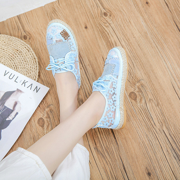 Ikdienas sieviešu mokasīni ar mežģīnēm un mežģīnēm