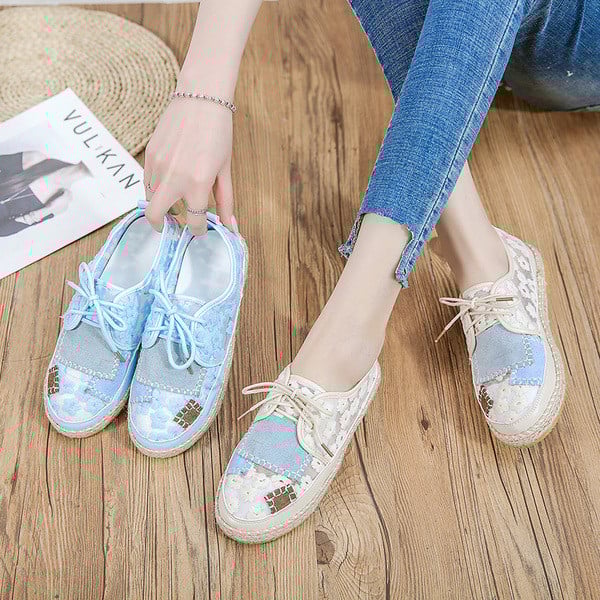 Ikdienas sieviešu mokasīni ar mežģīnēm un mežģīnēm