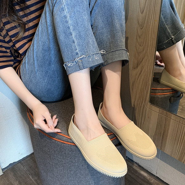 Ikdienas sieviešu mokasīni ar mīkstām zolēm