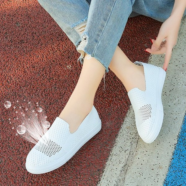 Ikdienas sieviešu mokasīni ar sietu un plakanu zoli