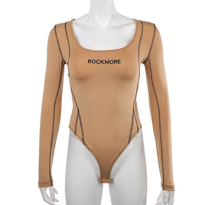 Női sport-napi test, hosszú ujjal és feliratokkal