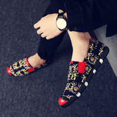 Elegantne muške mokasine s printom