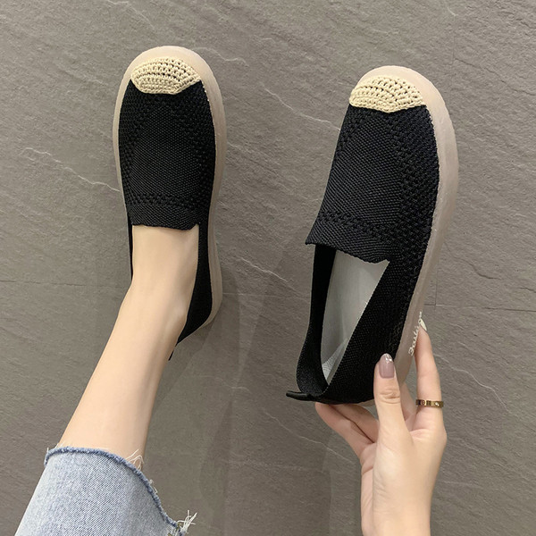 Alkalmi női mokaszin lapos talppal