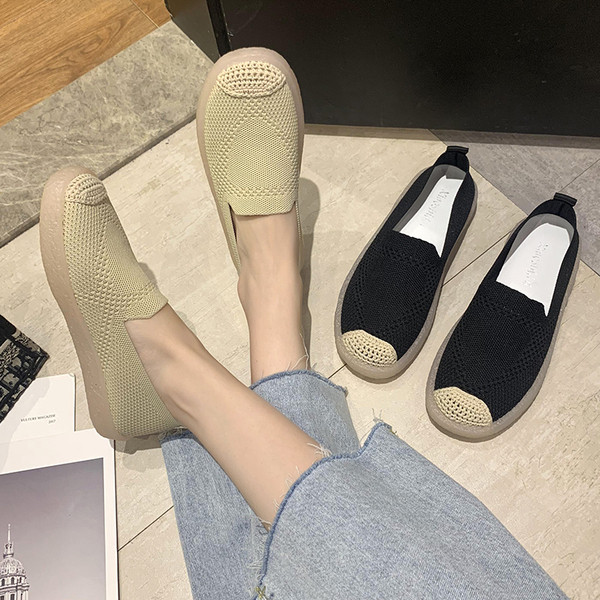 Alkalmi női mokaszin lapos talppal