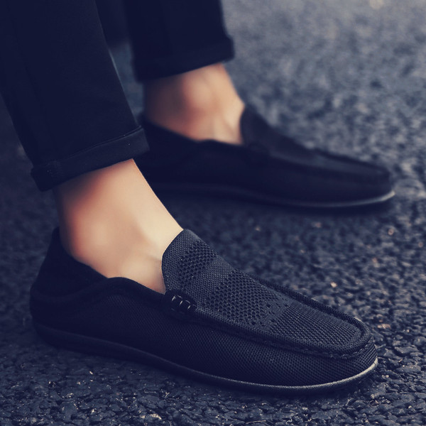 Alkalmi férfi mokaszinok légáteresztő anyagból